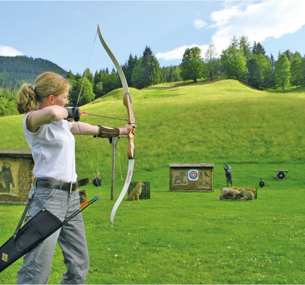 Unser teilweiser überdachter Trainingsplatz zum Einschießen
